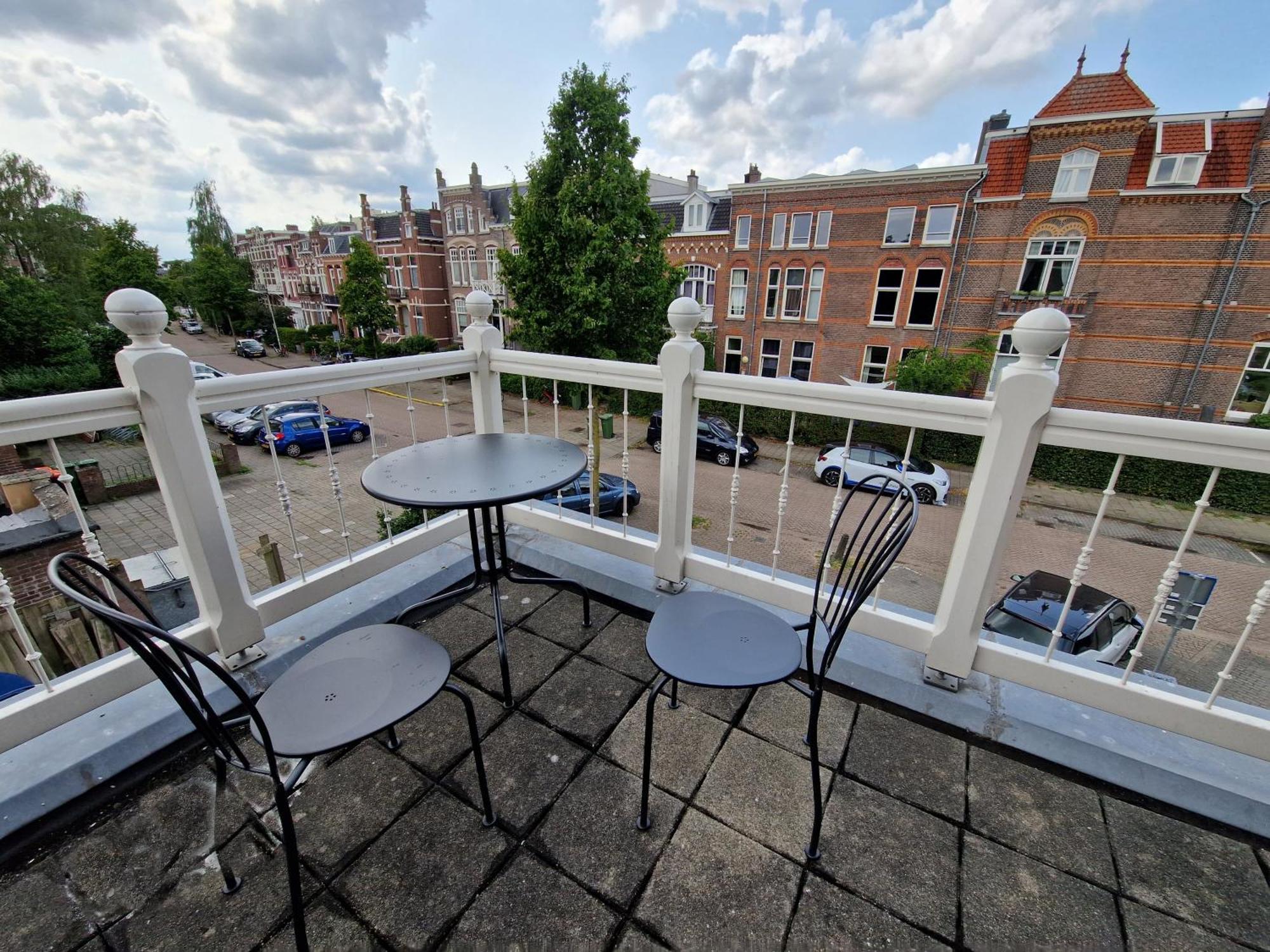 J&J Hotel Nijmegen Eksteriør billede